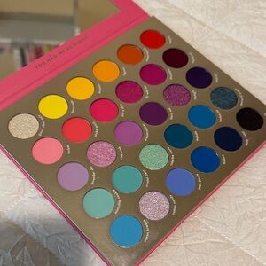 Kara Beauty You Had Me At Aloha Palette